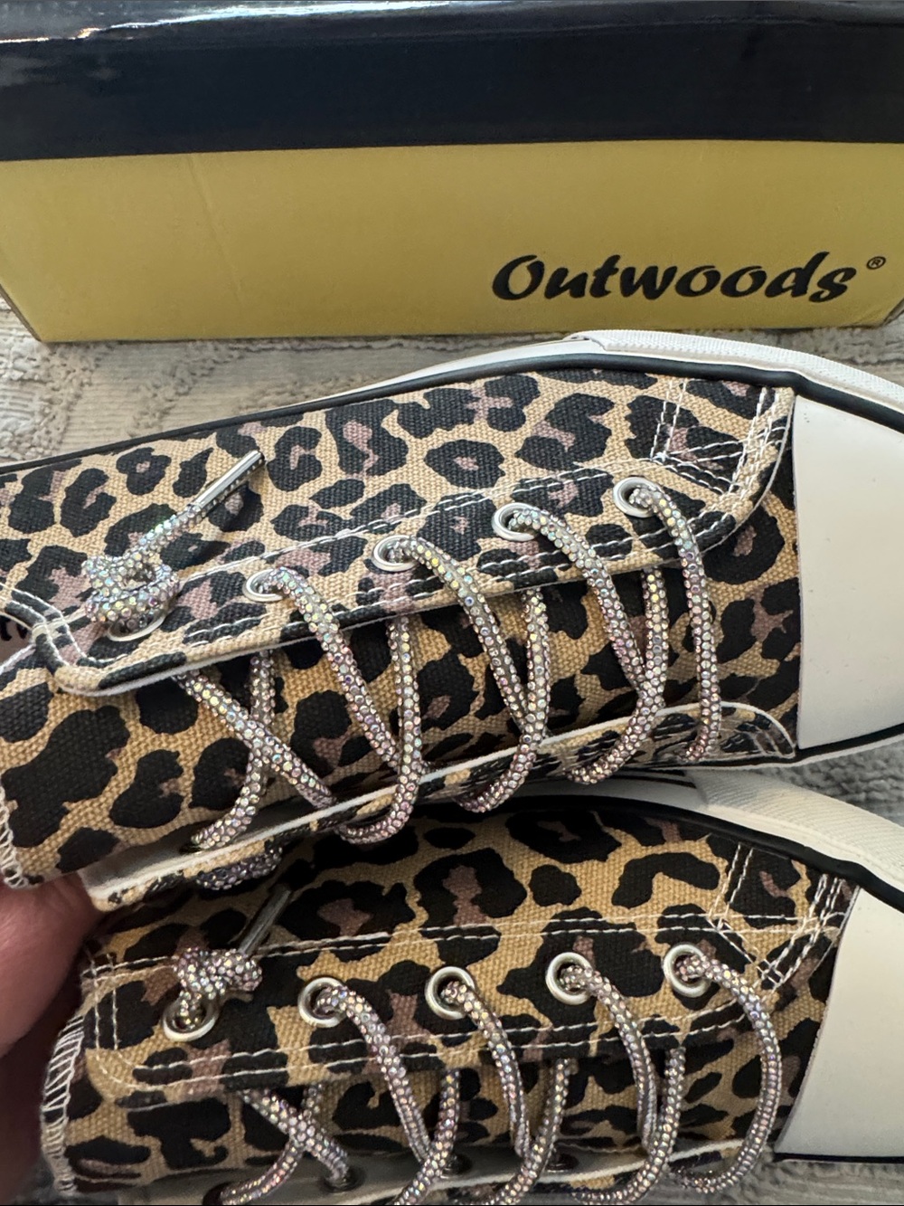 Out woods Leopard Print Low-Top Canvas Sneakers - with rhinestone laces - Picture 15 of 16